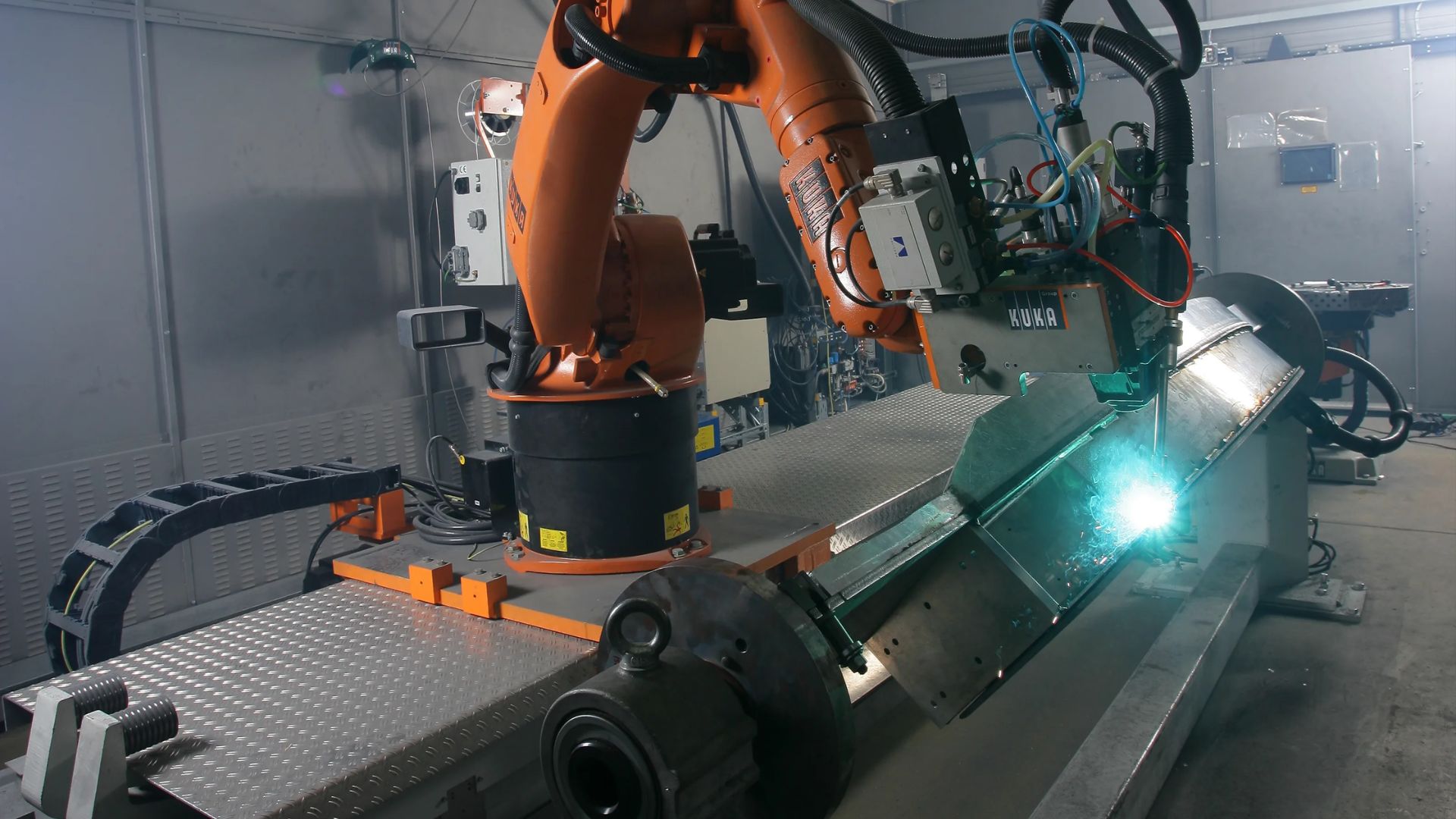 How to Implement Robotic Laser Welding in Your Manufacturing Process