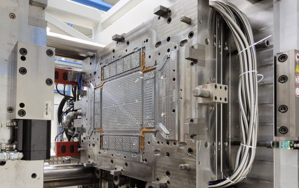 Efficient Production Process Plastic Injection Molding