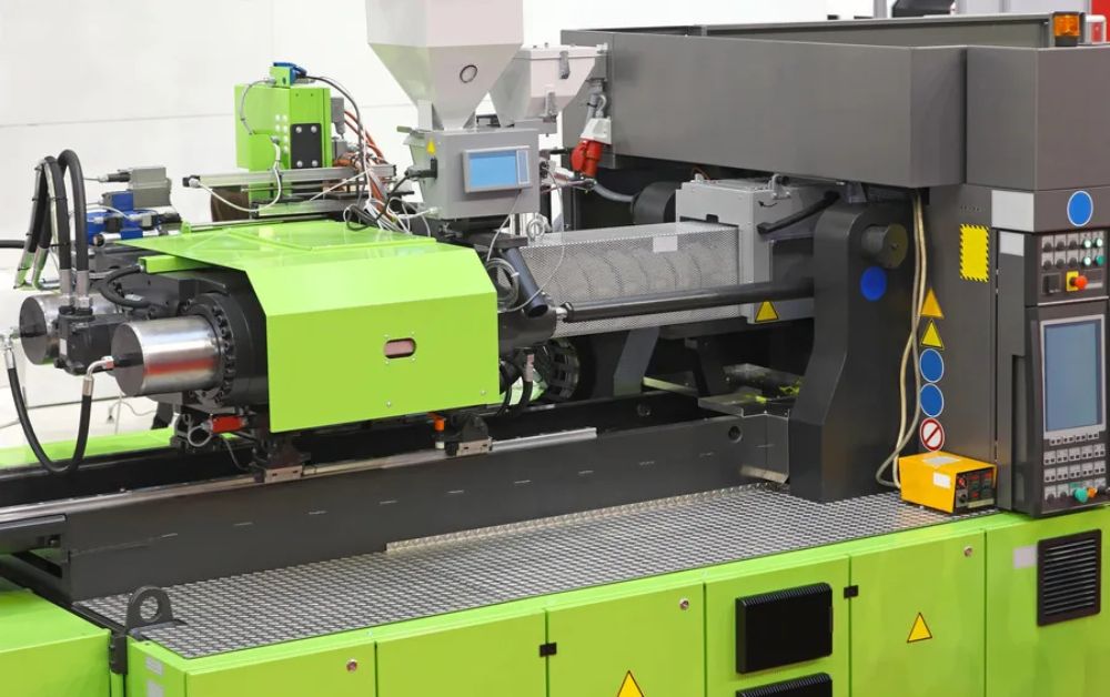 How Plastic Injection Molding Services Can Save You Time and Money