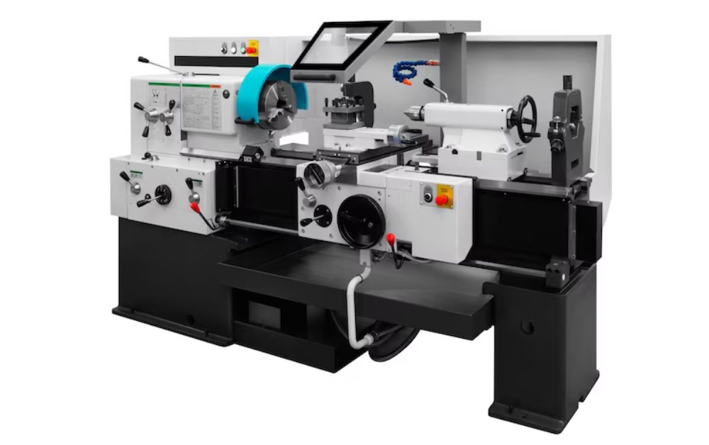 Incorrect Tool Setup a Manual Lathe Machine